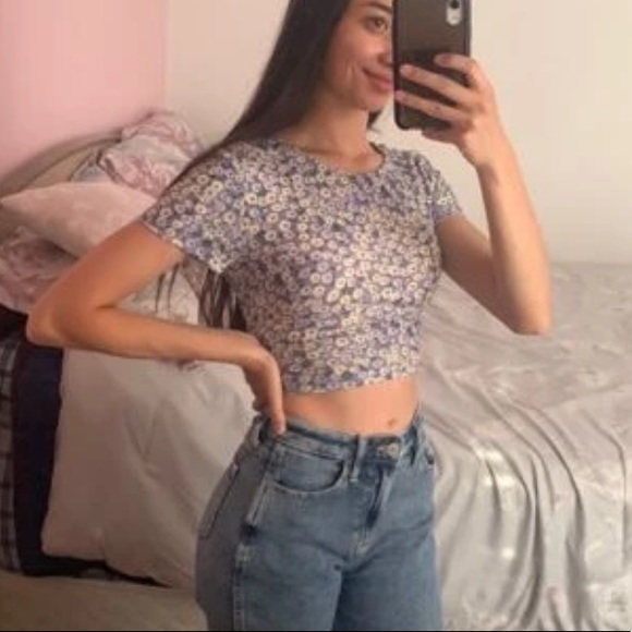 Boho Tie Backless Ditsy Floral Top - Picture 3 of 16